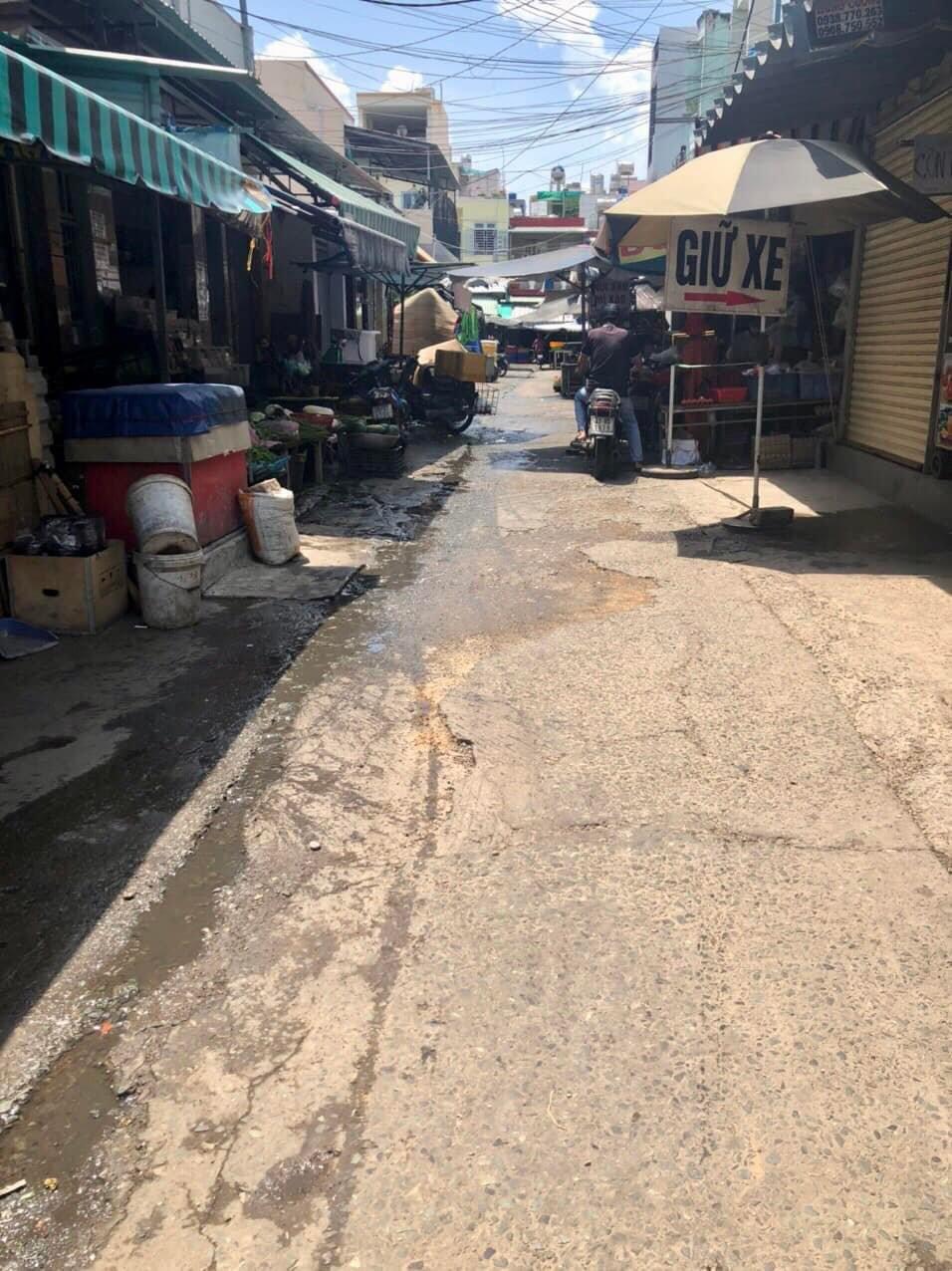 Bán nhà mặt tiền đường chợ tân hương, hẻm 8m, 3 tầng, 90m2 giá 13 tỷ