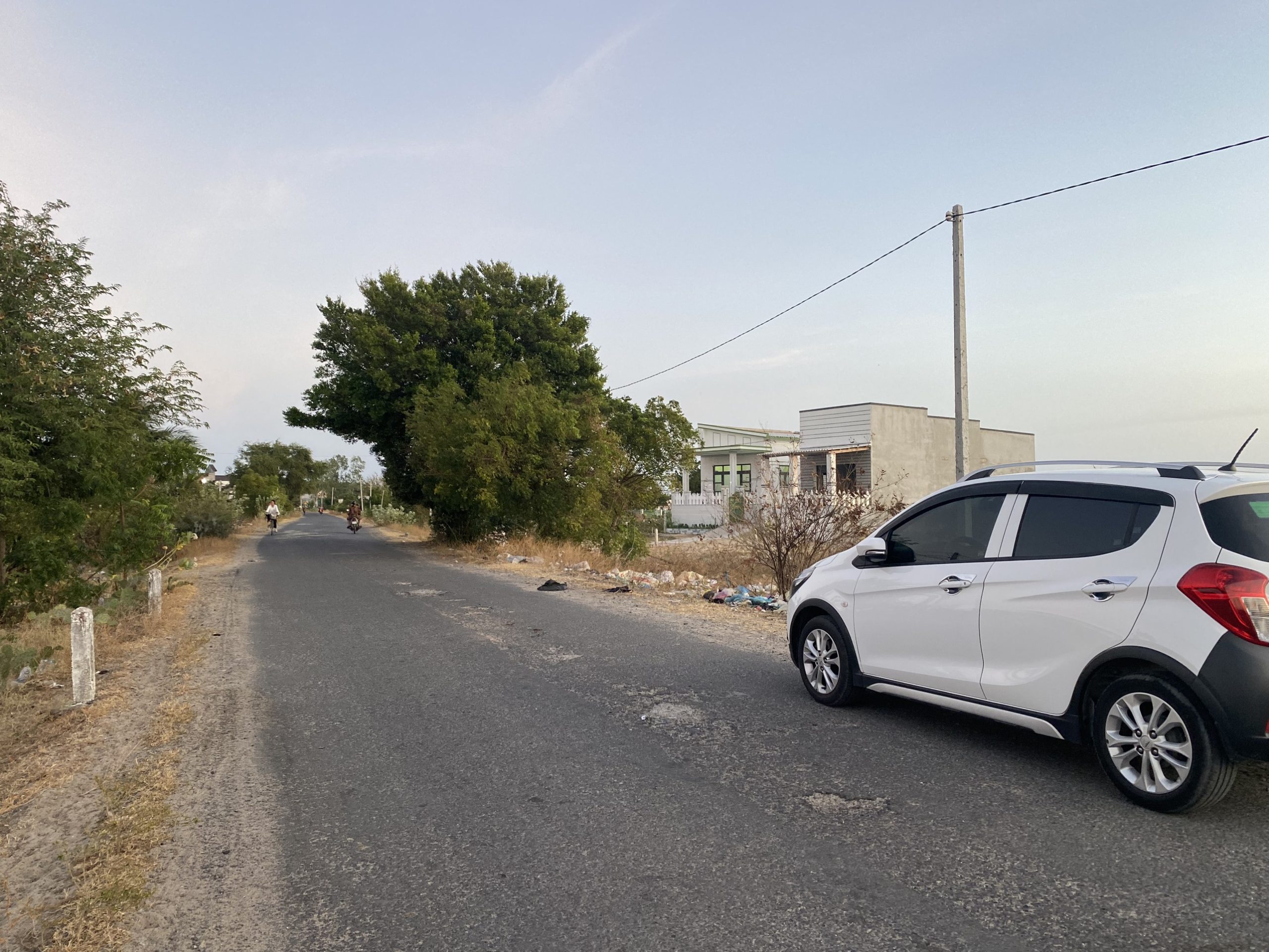 Chỉ 238 triệu tôi bán đất xã Chí Công chính chủ, ngang 6m dài 18m, xe ô tô vô đất