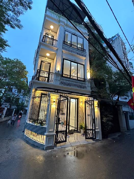 BÁN NHÀ NGUYỄN VĂN CỪ-THIẾT KẾ HIỆN ĐẠI-FULL NỘI THẤT-Ô TÔ 60M2,GIÁ 11. tỷ .