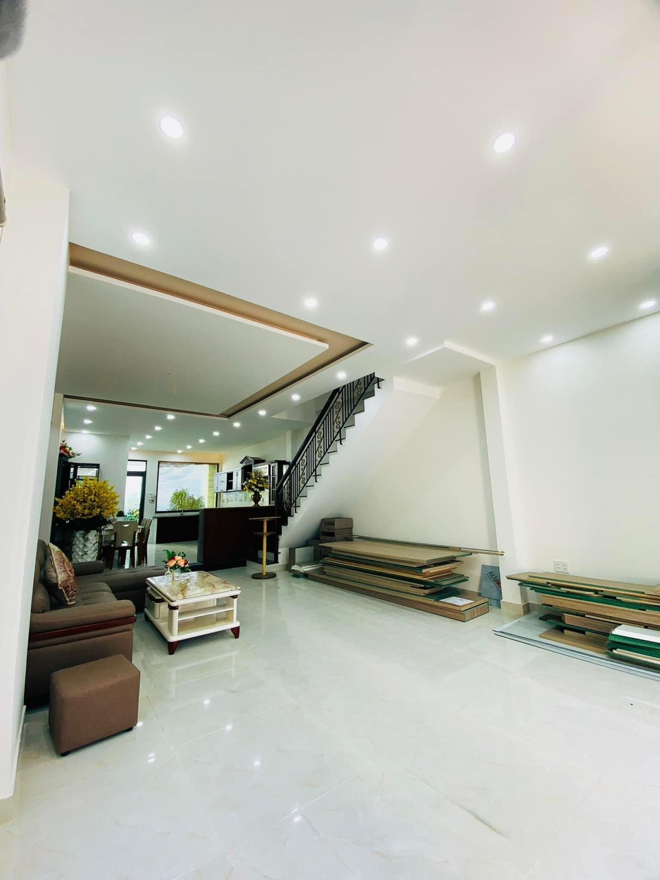 BÁN NHÀ 3 TẦNG 3 MÊ MT ĐƯỜNG MẸ NHU KHU VỰC KINH DOANH VIP