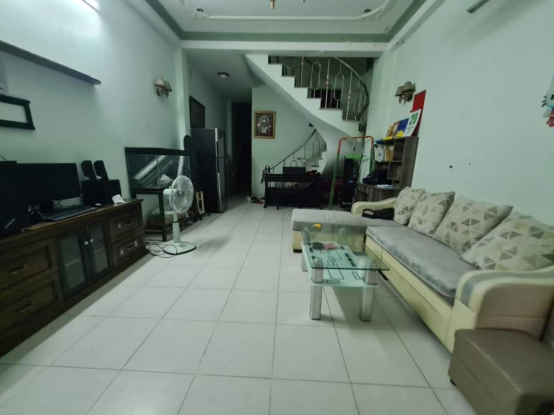 NHỈNH 6 TỶ HẺM Ô TÔ ĐỖ CỬA VỈA HÈ 3M - CÁCH MẶT TIỀN ĐƯỜNG HUỲNH TẤN PHÁT CHỈ 100M THẲNG 1 TRỤC - ĐANG CÓ THU NHẬP