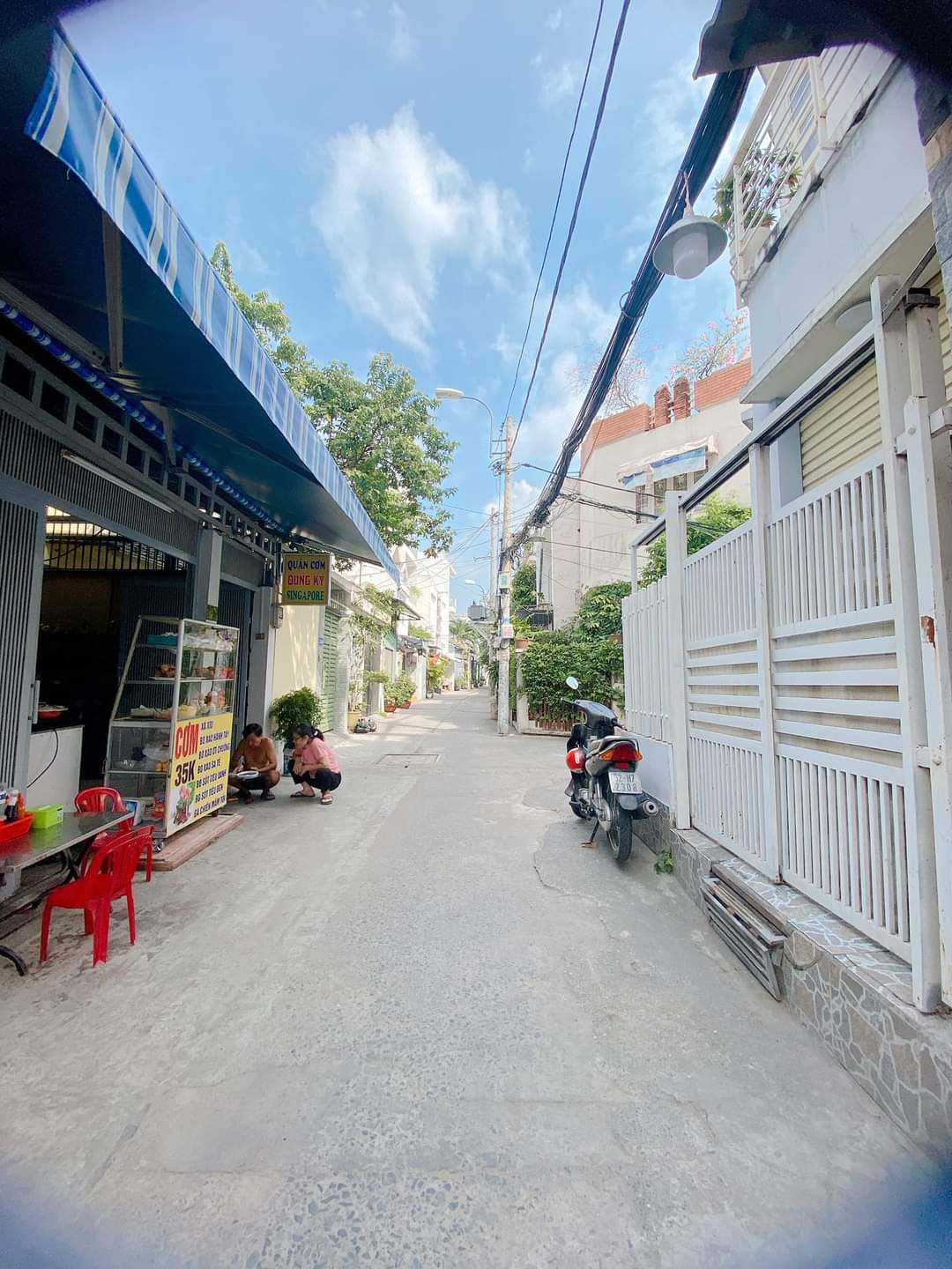 CHÍNH CHỦ CHƯA QUA ĐẦU TƯ- 3 TẦNG ĐÚC BTCT- NGANG 5M BỀ THẾ- XE HƠI NGỦ TRONG NHÀ- HẺM THÔNG- TRUNG TÂM QUẬN 7