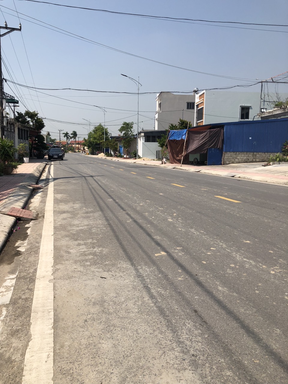 Gia đình cần bán lô đất mặt đường liên xã TÂN DÂN,AN LÃO-DT:135m2