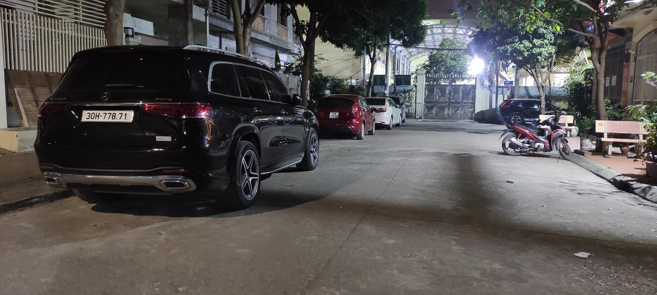 Bán Nhà Phố Huy Du Liên Cơ Nam Từ Liêm 106m2x4T Vỉa Hè Đường 15m.Giá Đầu tư