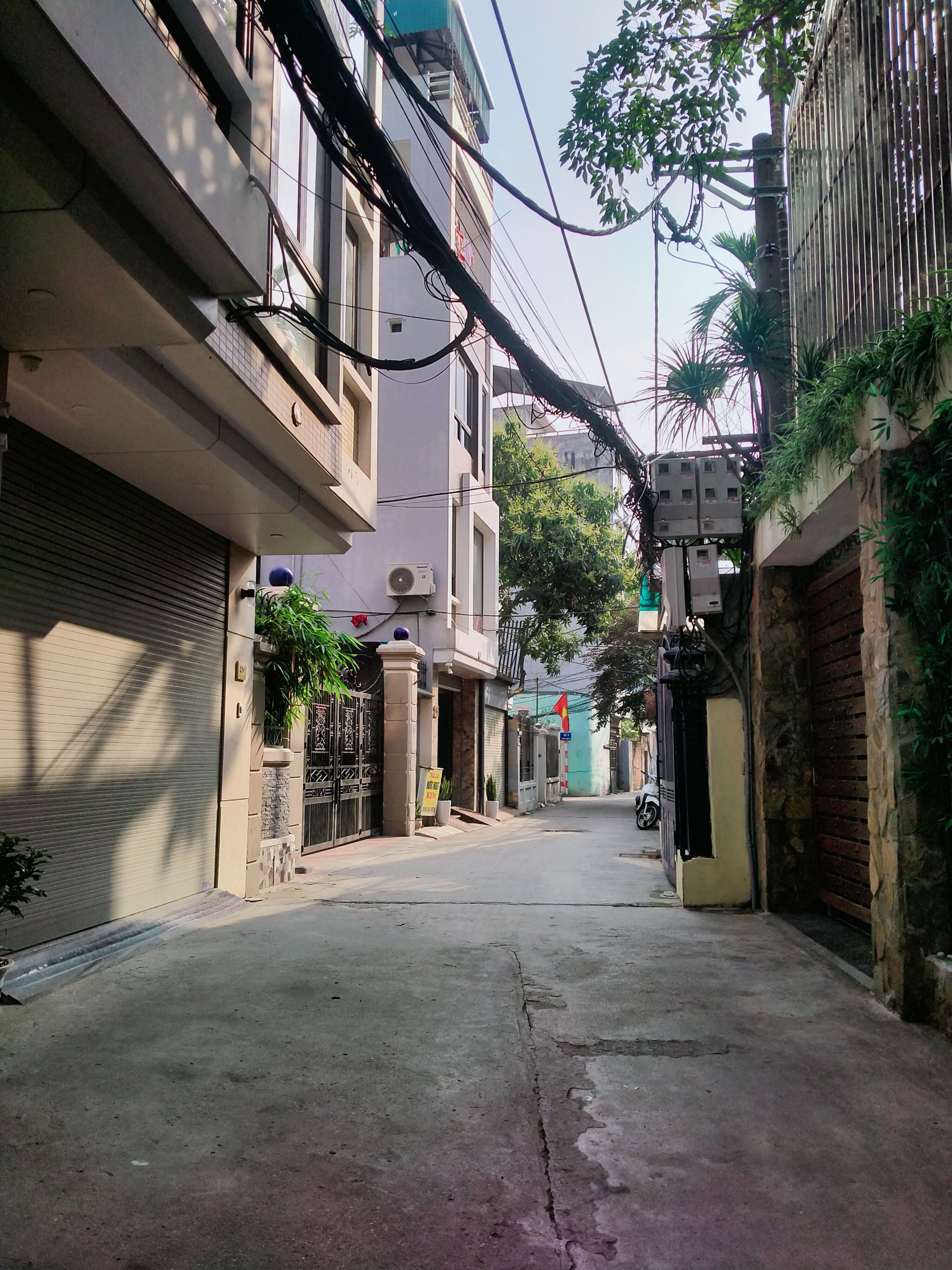 BÁN NHÀ ĐẸP PHỐ NGỌC LÂM -LÔ GÓC*FULL NỘI THẤT 50M2*MT5*GIÁ CHỈ 6TỶ.