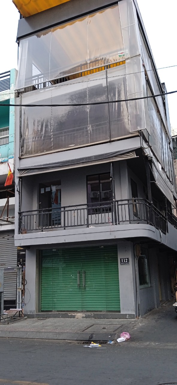 Cho Thuê Nhà Mặt Tiền Trần Khắc Chân, P.tân định, Q.1 DT:4x10, C4. Giá:50 tr/th.