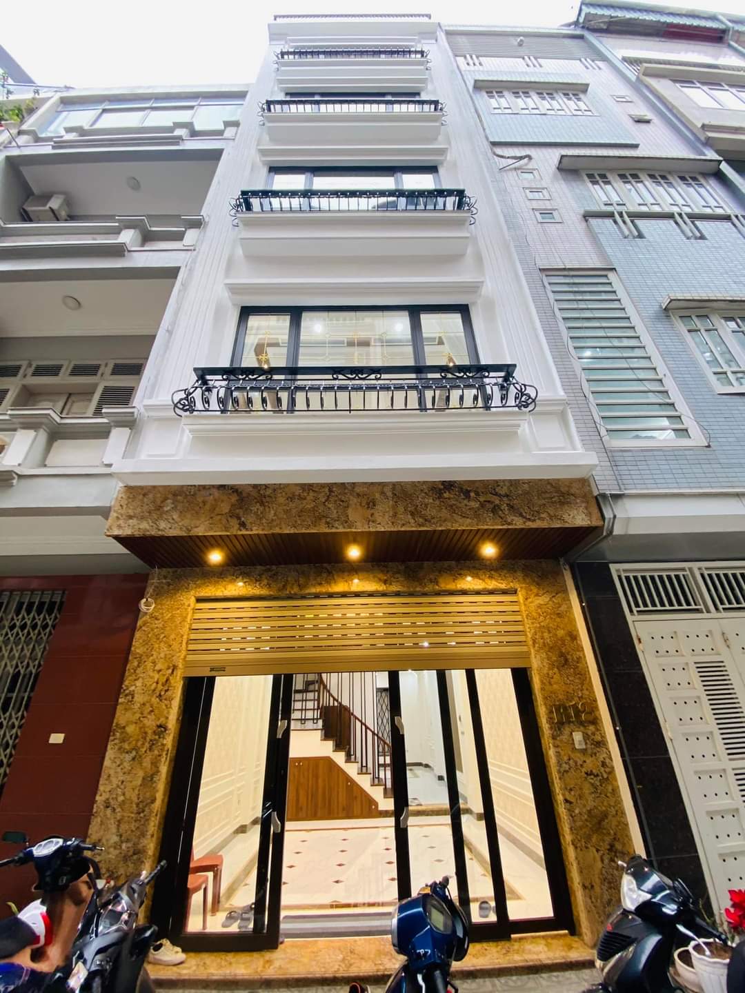 Bán nhà ngõ 82 Hồ Đền Lừ, nhà mới, xây độc lập, 52m2 4 tầng, mt 4m, giá nhỉnh 5 tỷ