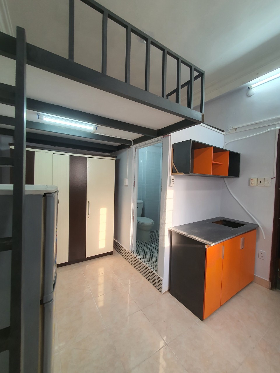 CHO THUÊ PHÒNG KHÉP KÍN FULL NỘI THẤT ĐƯỜNG NGUYỄN THƯỢNG HIỀN, P.22