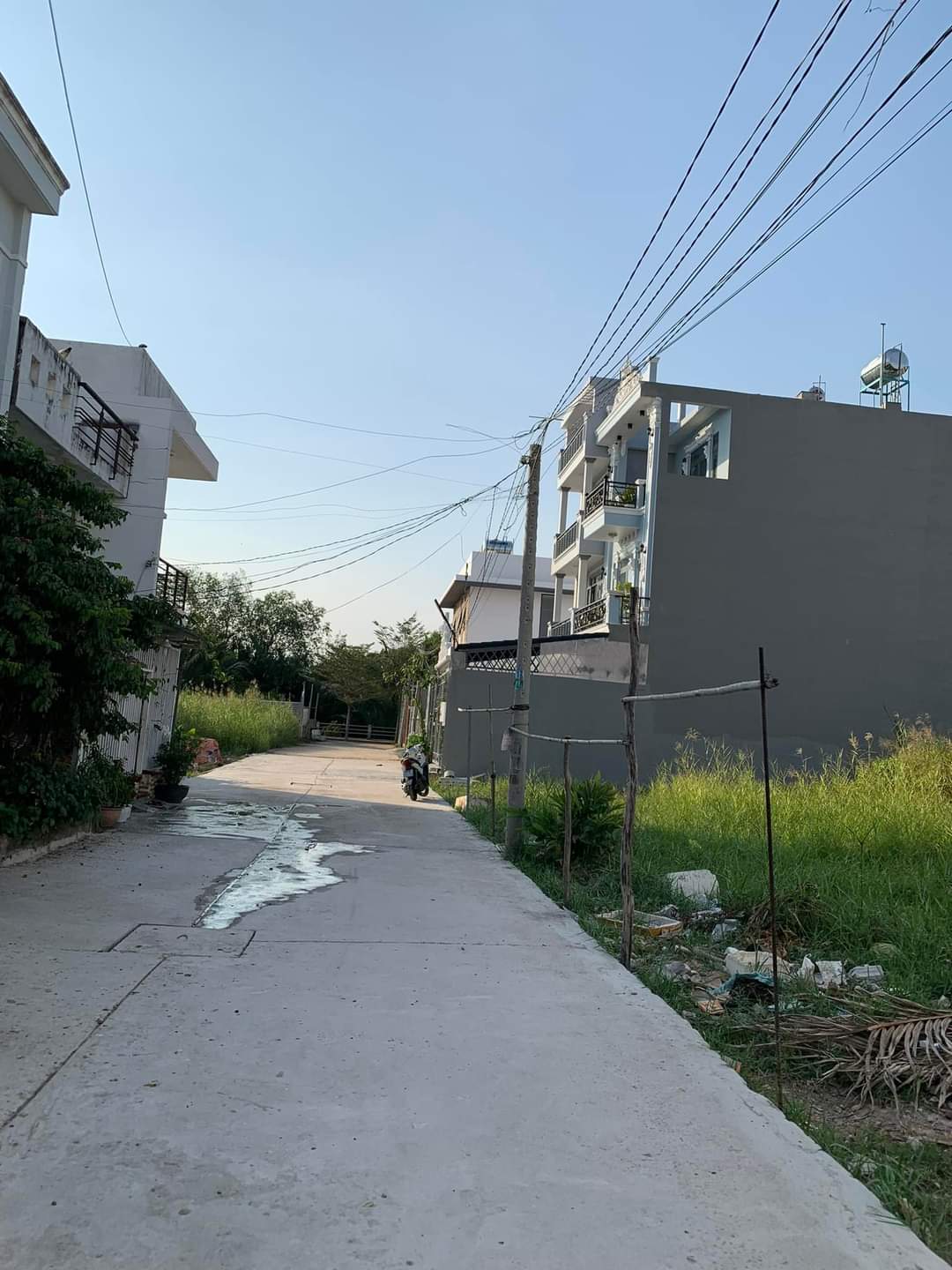 LÊ VĂN LƯƠNG NHƠN ĐỨC NHÀ BÈ HÀNG XÓM VỚI ÔNG LỚN PHÚ MỸ HƯNG- XE HƠI NGỦ TRONG NHÀ- NHÀ MỚI TINH - 5x20 XÂY DỰNG 4 TẦNG