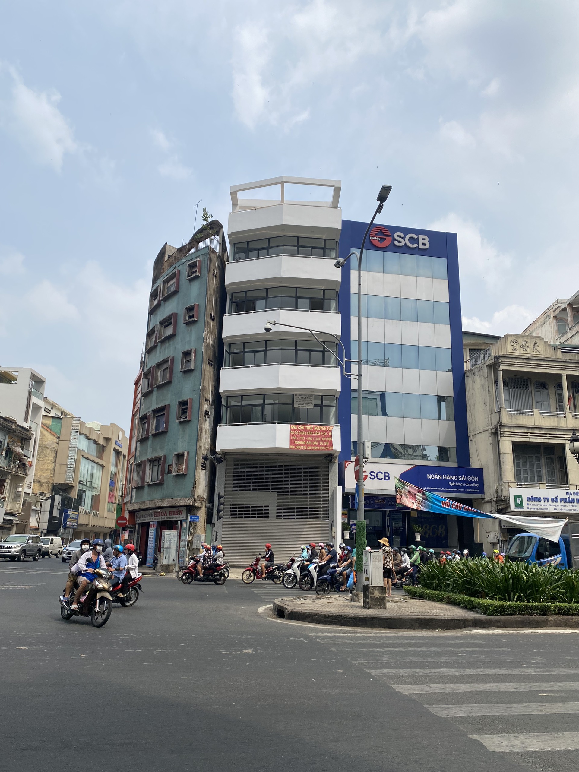 SIÊU PHẨM Bán góc 2 mặt tiền đối diện chợ BẾN THÀNH 6x20 giá 125 tỷ