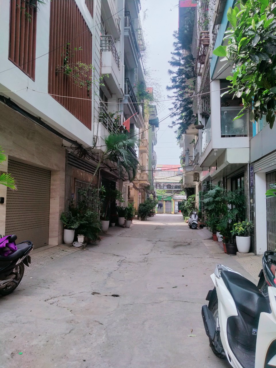 BÁN NHÀ ĐẸP -BỒ ĐỀ - LONG BIÊN-Ô TÔ ĐỖ CỬA-FULL NỘI THÂT 5TẦNG * 33M2 * 4.8TỶ.