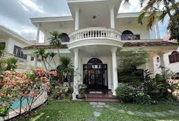 Bán Biệt Thự sân vườn hồ bơi mặt tiền Đặng Hữu Phổ, Phường Thảo Điền ,Quận 2, DT 20 x 30m
