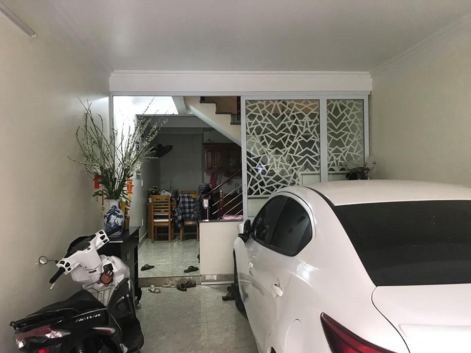 Bán nhà phố Văn Cao - Kiều Sơn 56m x 4 tầng GIÁ 3.65 tỉ ô.tô để trong nhà