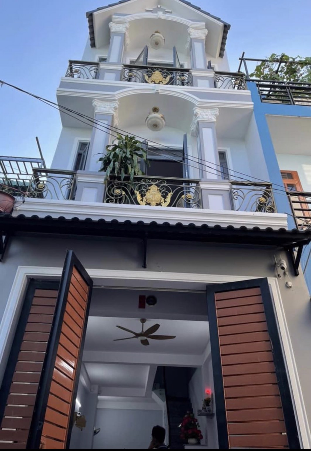 Bán nhà 3 tầng, hẻm xe hơi Đường 26 Linh Đông, giá 6,5 tỷ