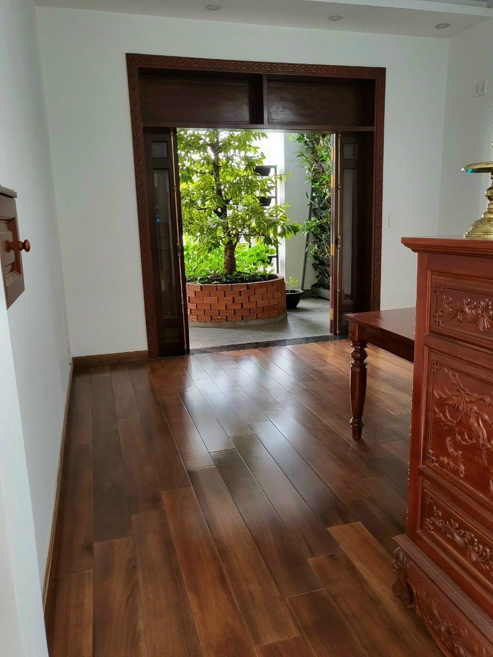 Bán gấp Biệt thự đường Trương Công Định DT 8 x 19m 3 lầu giá chỉ 25 tỷ