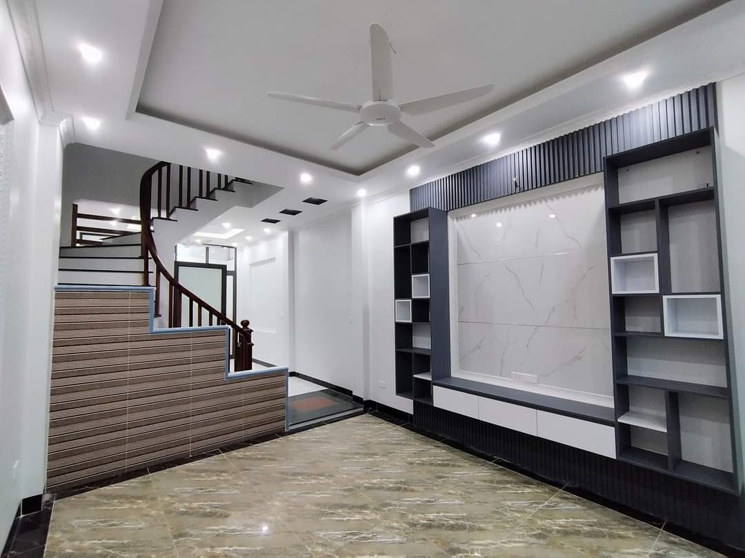 SIÊU PHẨM NGÃ 5 HÀ TRÌ XÂY MỚI 5 TẦNG – XÁCH VỀ Ở NGAY CHÌA KHÓA TRAO TAY CHỈ HƠN 5 TỶ.