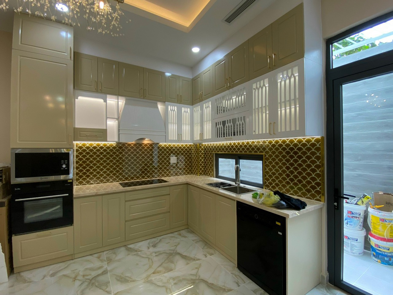 Bán Gấp Nhà phường Thạnh Lộc Quận 12 ,sổ hồng riêng,công chứng ngay,Vào ở ngay.