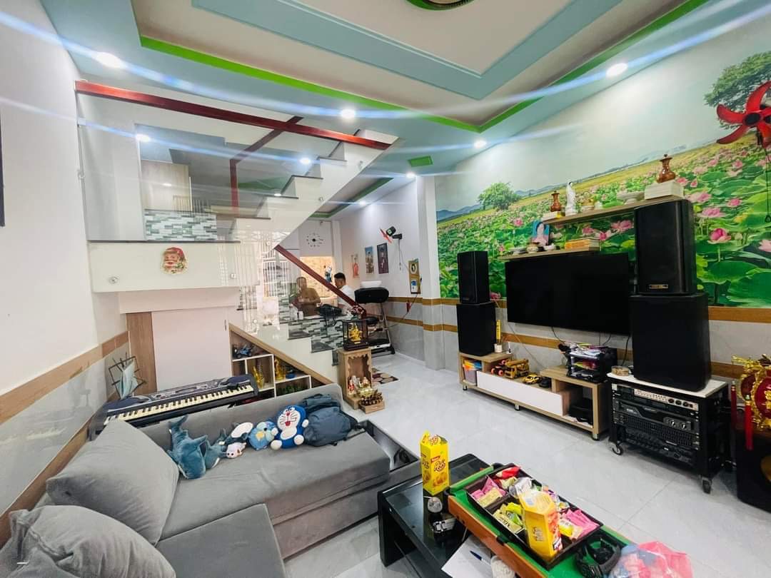 Chủ gấp bán nhà mới đẹp tặng nội thất Phạm Văn Bạch P15 Q Tân BÌnh