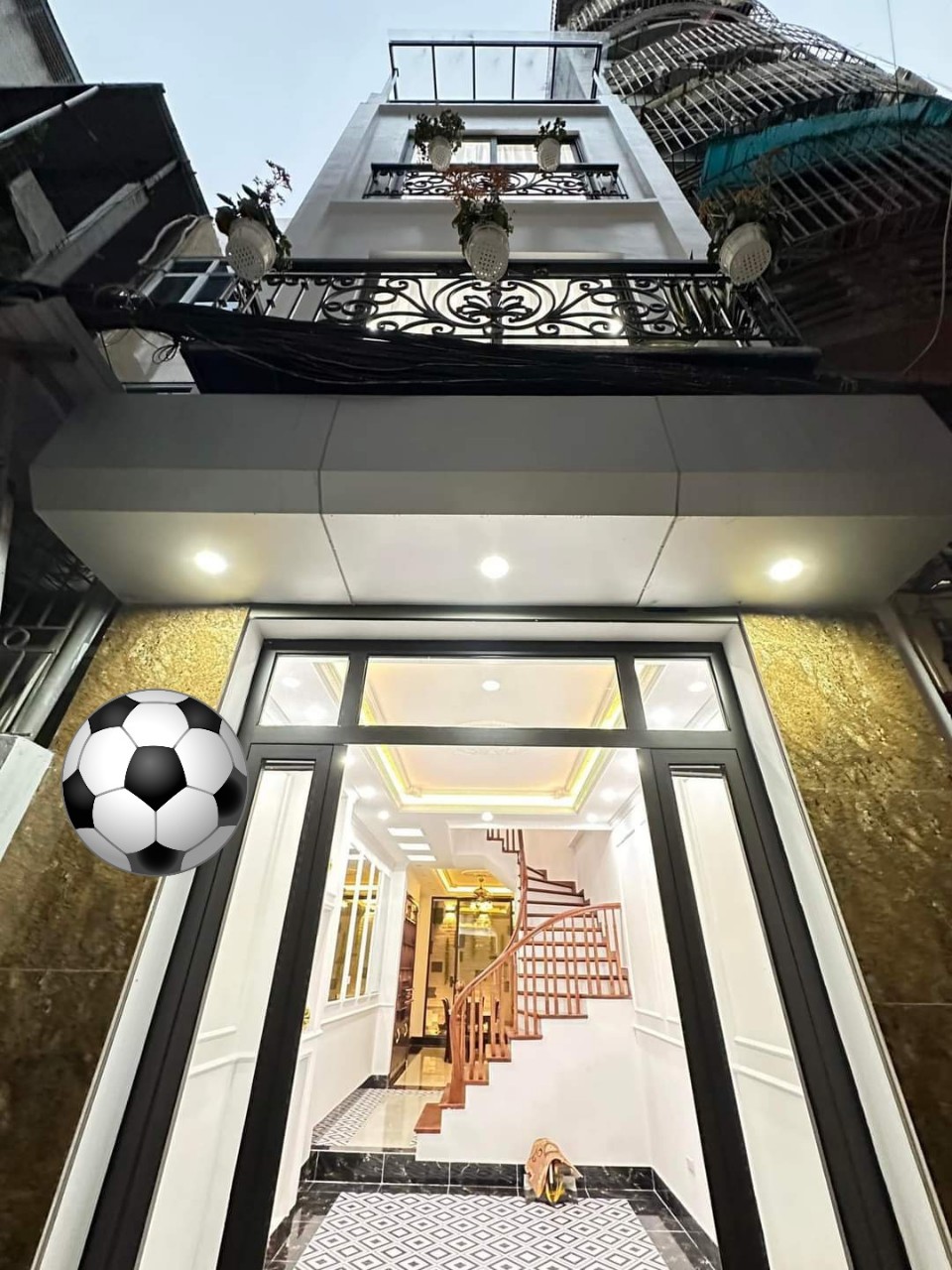 BÁN NHÀ NGÕ 67 THÁI THỊNH ĐỐNG ĐA 4TẦNG 44M2 MẶT TIỀN 3,6M. GIÁ 6,3 TỶ.