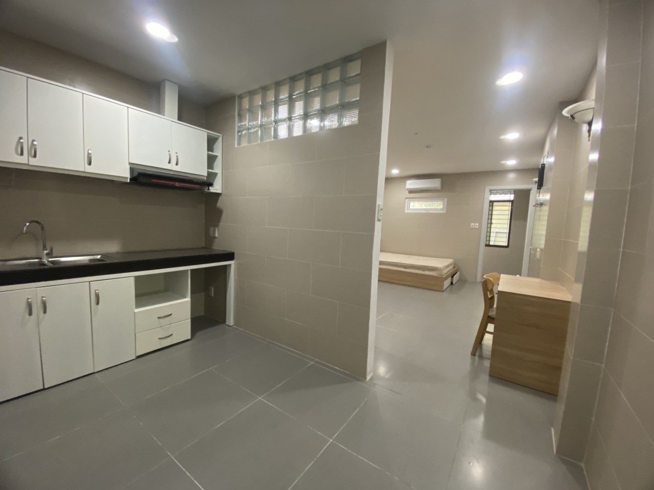 Cho thuê phòng trọ KDC Trung Sơn xã Bình HƯng Bình Chánh, giáp Q7 Q8.Gần CC MIA .DT:50m2.Giá:6,5tr Full nội thất