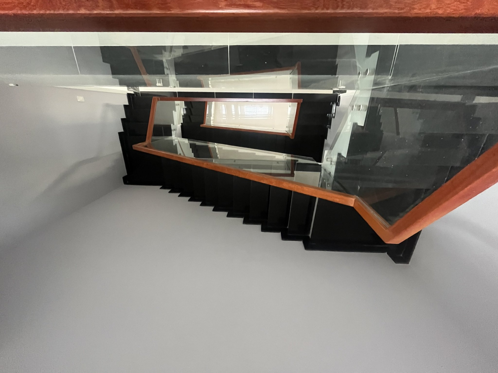 Nhà thuê nhà mới 100 %, KDC Đại Phúc GREEN VILLAS, Bình Chánh. DT 5x20m.1 trệt, 3 lầu, 5phòng ngủ và 6 toilet. Giá thuê 20 triệu/ tháng