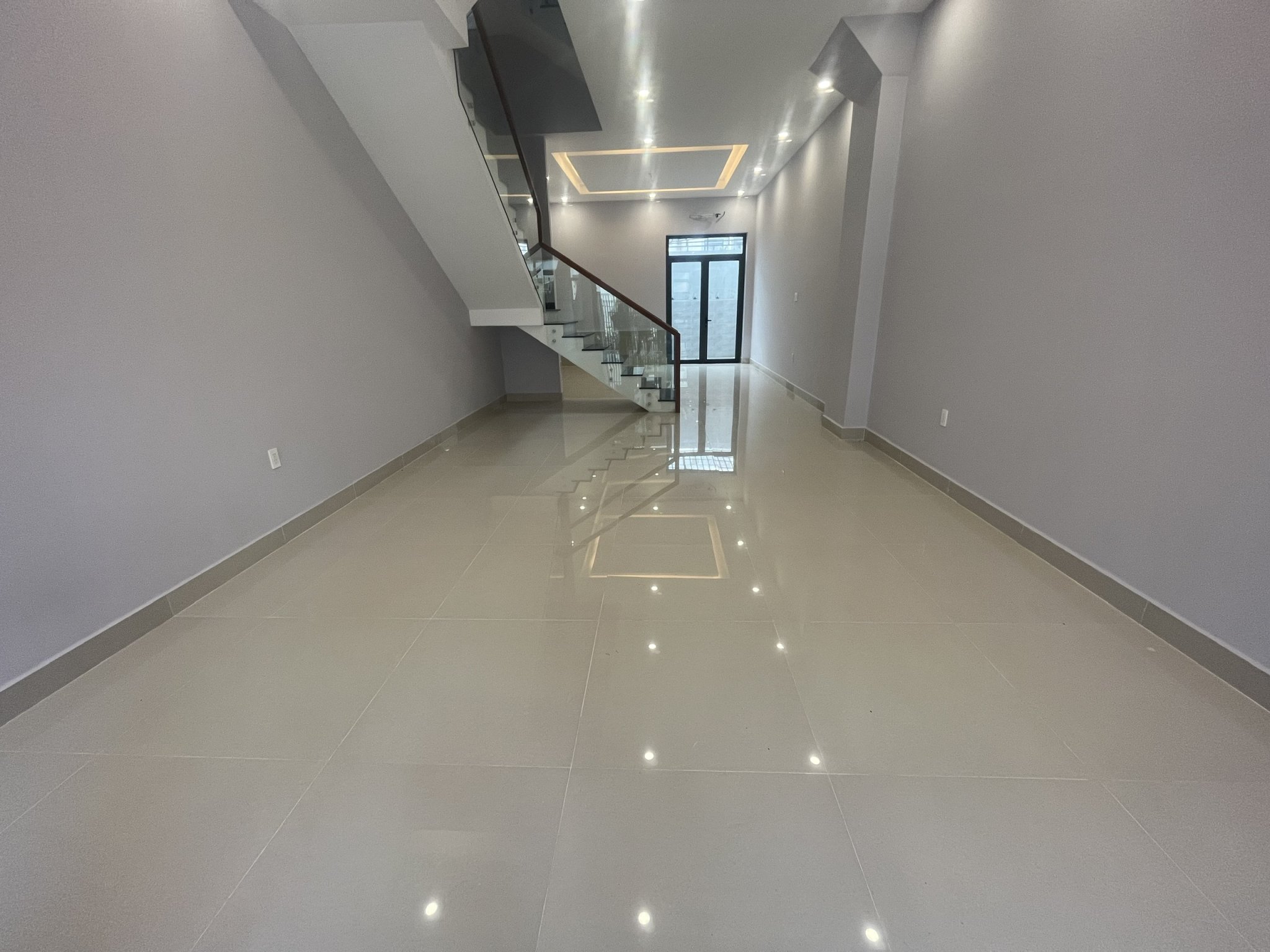 Nhà cho thuê khu Đại Phúc, Bình Chánh: 5x20m, trêt+3 Lầu, nhà đẹp, phù hợp mở văn phòng hoặc ở gia đình: 20 triệu/tháng