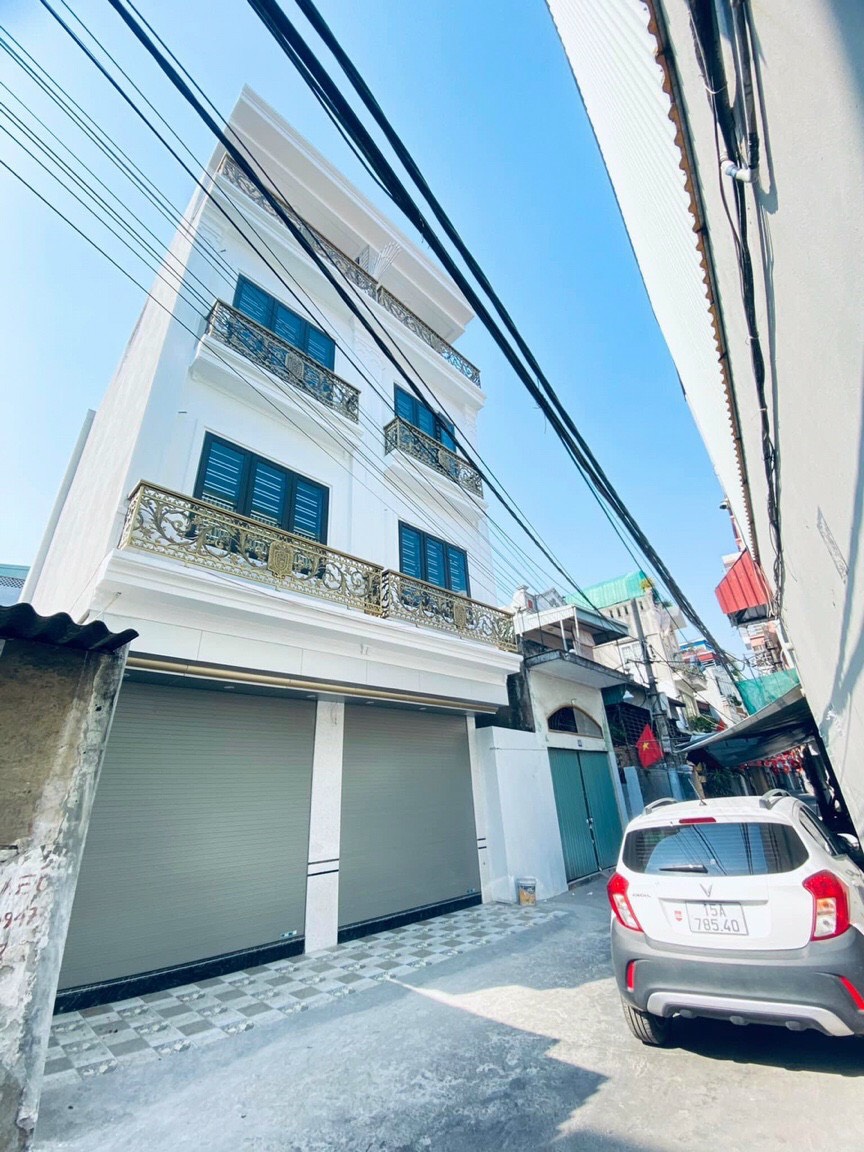 Bán nhà đẹp xây mới Nguyễn Tường Loan 52m x 4 tầng GIÁ 3.89 tỉ ngõ ô.tô 5m