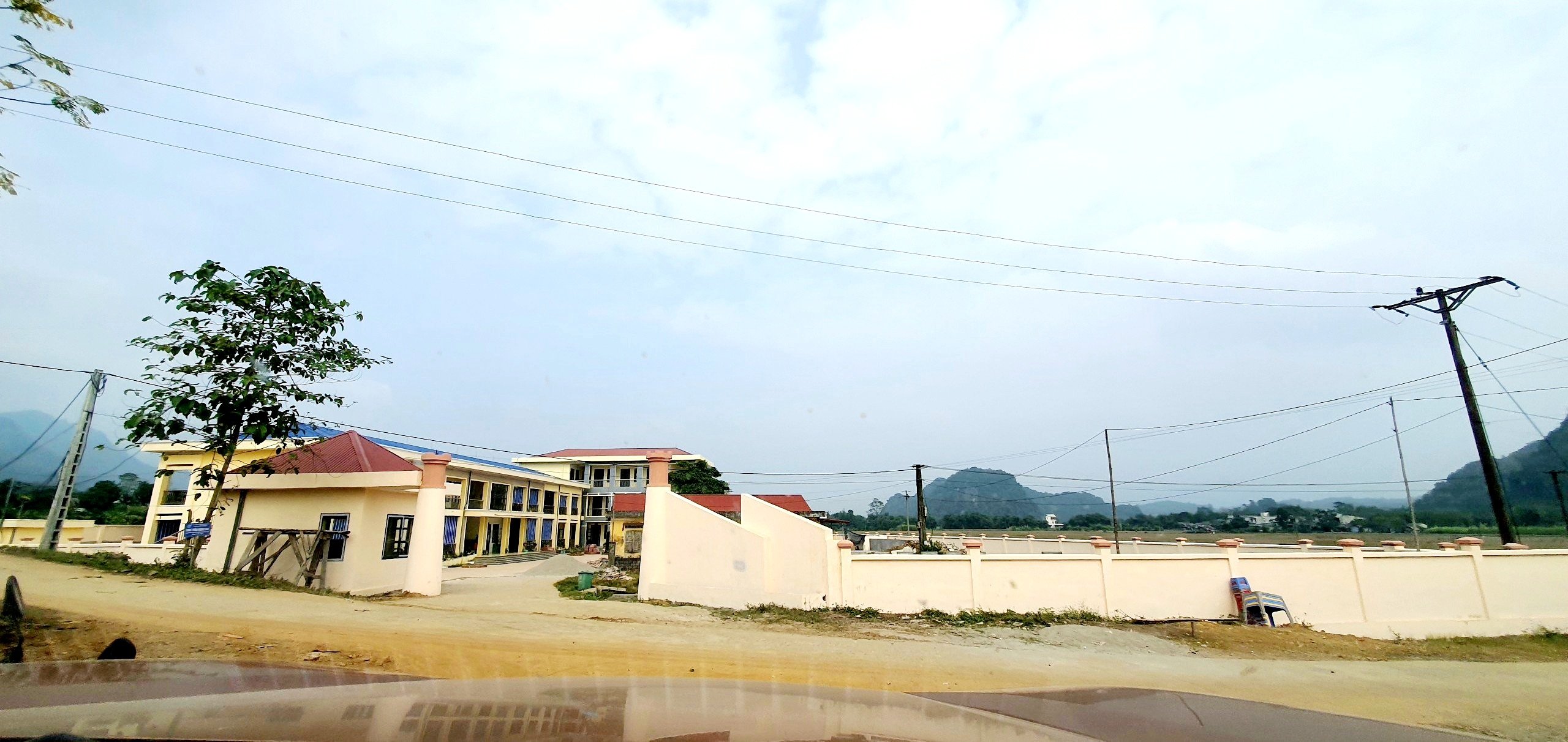 Siêu hot 3400m2 ( 400m ONT) Gần UBND xã Nhân Mỹ, Tân Lạc bám mặt đường bê tông liên thôn 34m