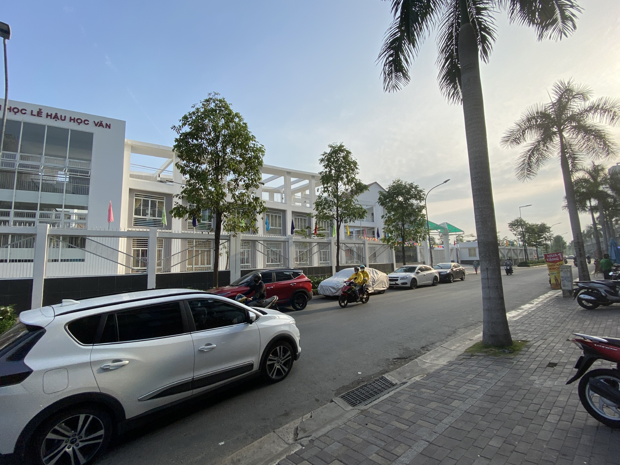 BÁN NHÀ MẶT TIỀN ĐƯỜNG 16M KDC DƯƠNG HỒNG LIỀN KỀ PHÚ MỸ HƯNG Q7, 100M2, 5 TẦNG, THANG MÁY, 12.1 TỶ