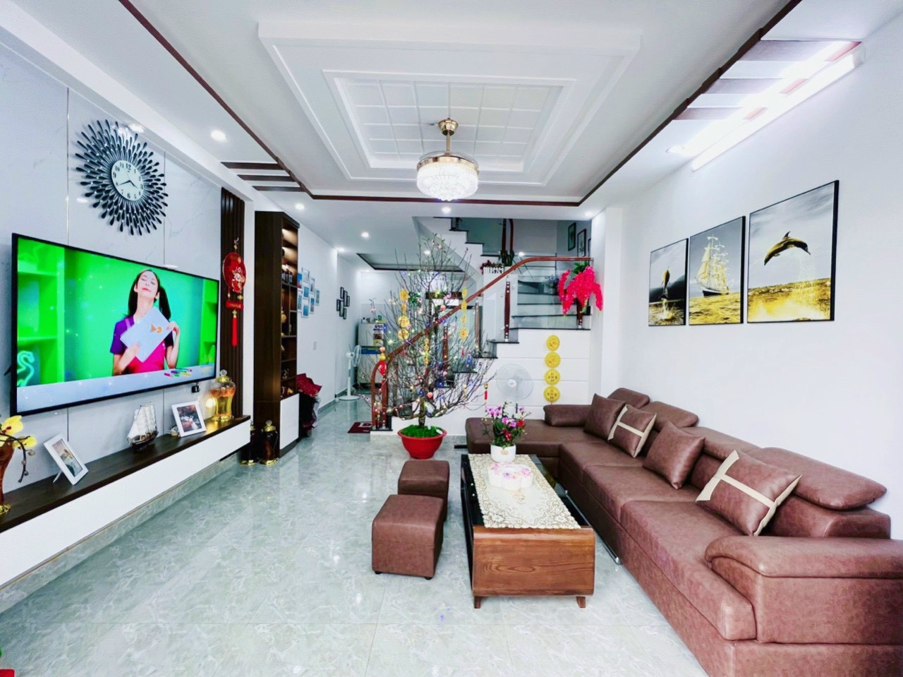 Bán nhà 3 tầng full nội thất lung linh GIÁ 2.6 tỉ Đằng Hải diện tích 47m ngay Chợ Lũng