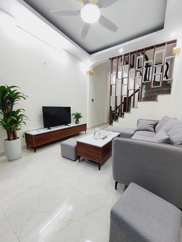 BÁN NHÀ HOÀNG MAI, NGÕ 204 KIM GIANG 3,9 TỶ. DT 32m2. MT 3.2m NGÕ BA GÁC ĐUA -TẶNG TOÀN BỘ NỘI THẤT - HAI THOÁNG VĨNH VIỄN.