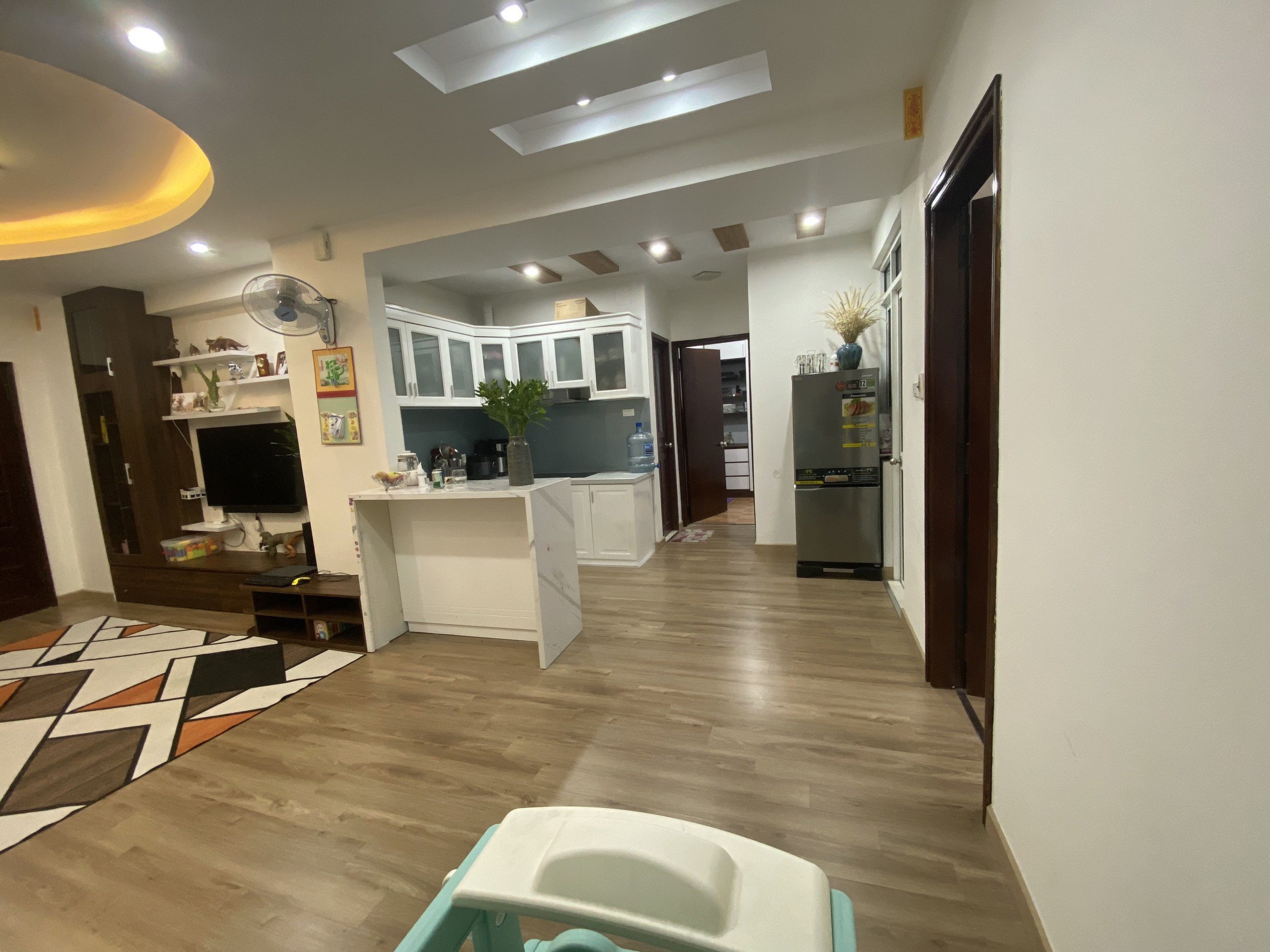 Chính chủ bán căn hộ chung cư CT14A1-KĐT Nam Thăng Long - Tây Hồ DT:70m2, giá 2,55 tỷ