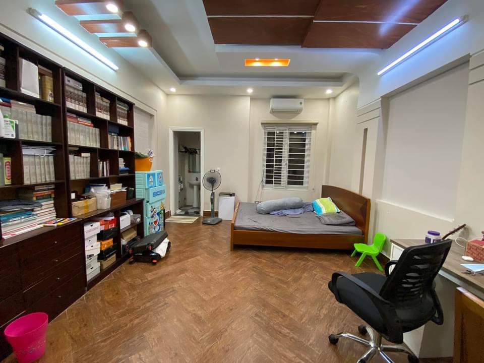 Bán nhà mặt ngõ thông kinh doanh sầm uất phố Hoàng Quốc Việt 48m x 5m MT 5.5 tỷ_0965283789.