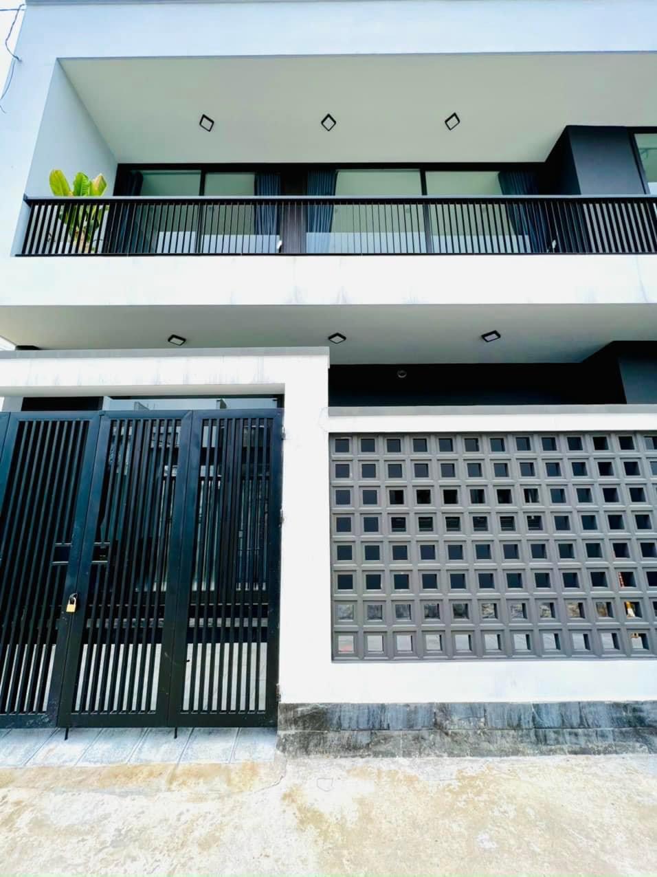 Nhà 2 Tầng Kiệt OTO Võ Văn Kiệt ~ 3 Phòng ngủ