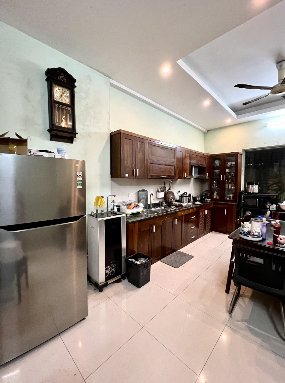 Cho thuê nhà Tổng cục 5 Tân Triều, Yên Xá, gần Văn Quán, 65m2 x 4 tầng, 18 triệu/tháng