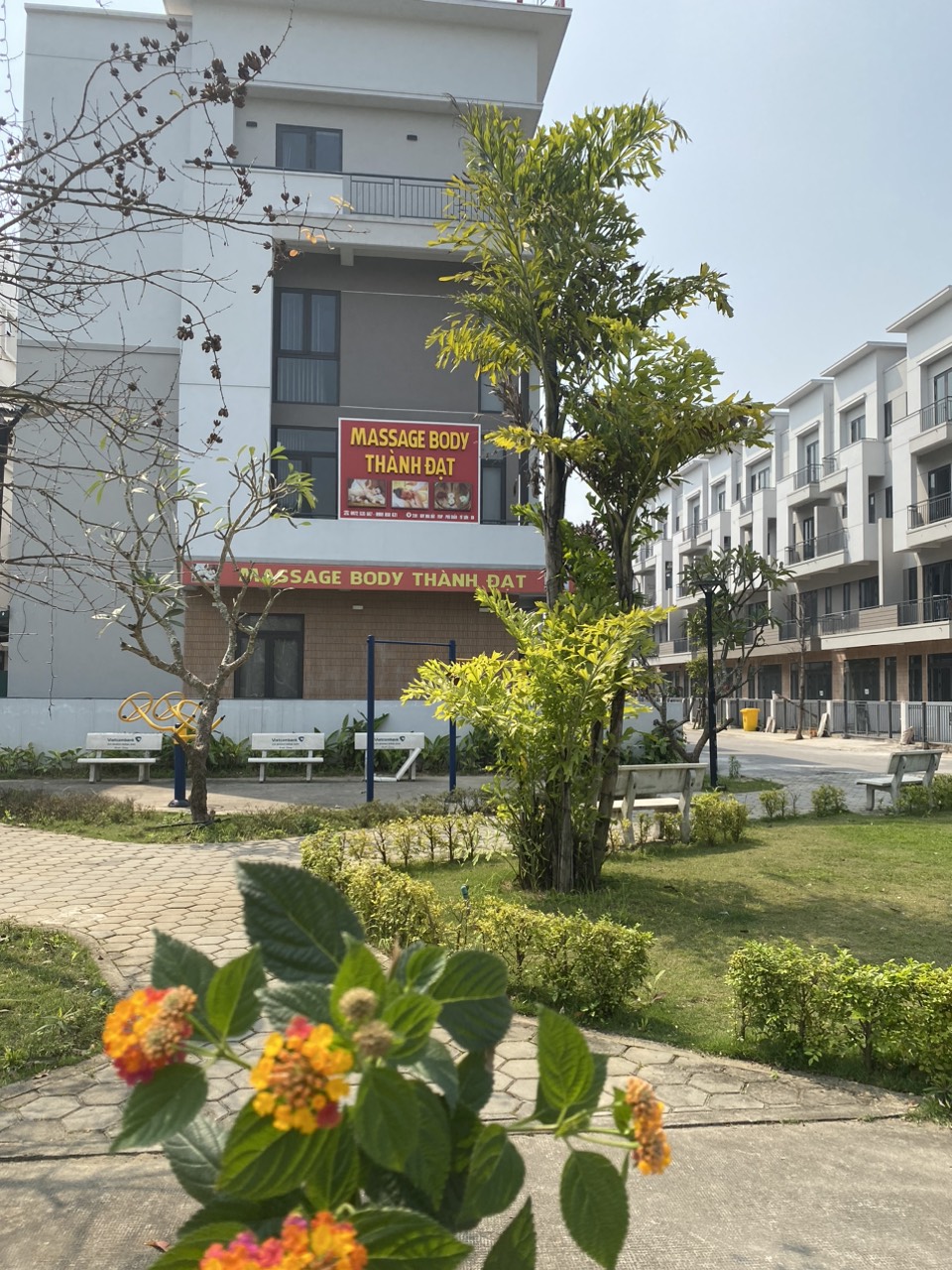 Chính chủ bán nhà 4 tầng giữa trung tâm TP Từ Sơn.