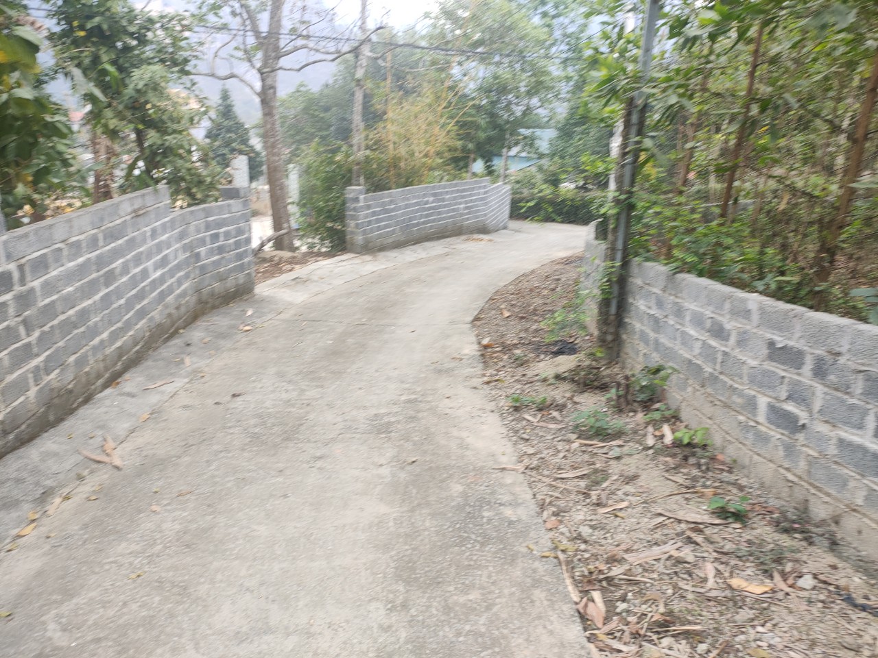 BÁN LÔ ĐẤT GẦN QLO 6 LÂM SƠN -LƯƠNG SƠN