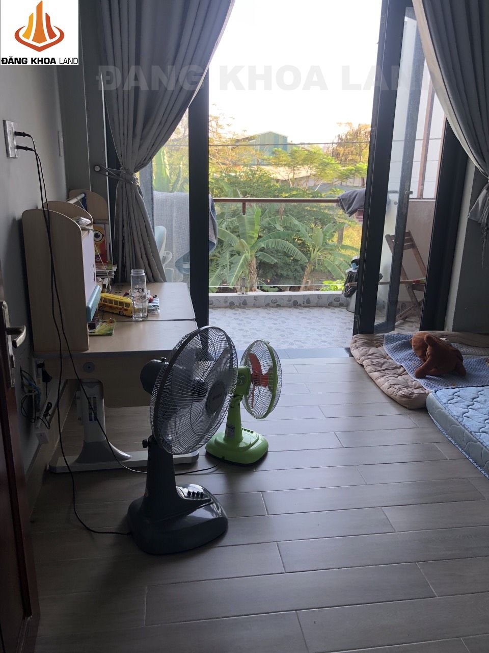 Bán nhà thiết kế đẹp, hiện đại. Đường Bưng Ông Thoàn - Phú Hữu