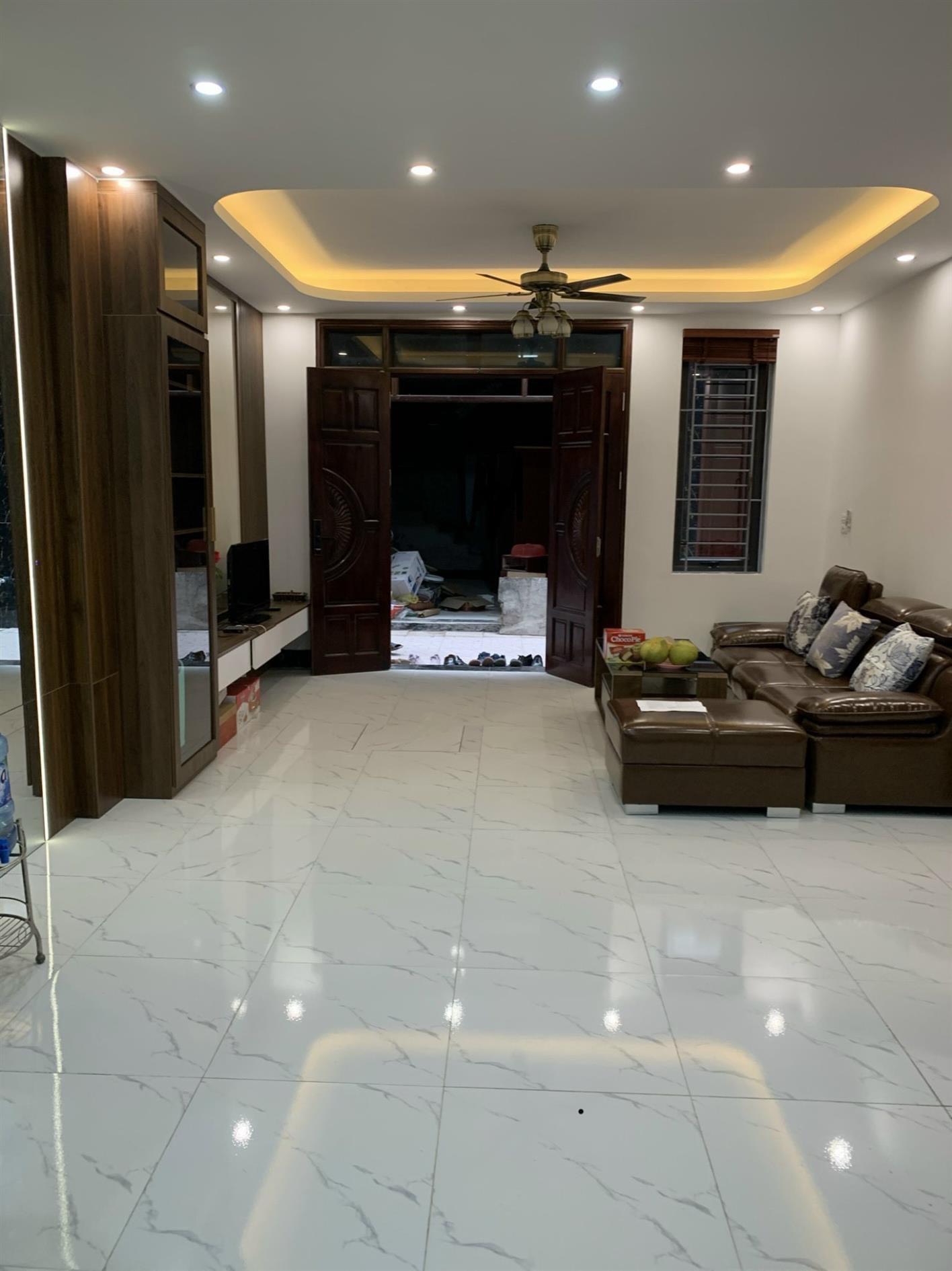 74m2