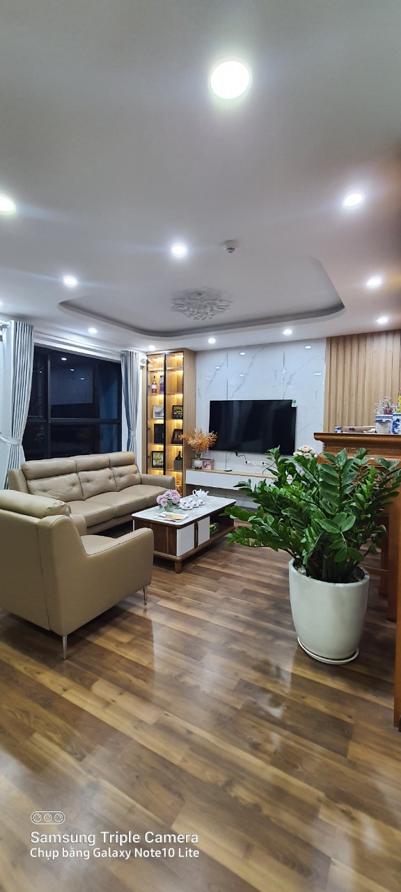 Bán căn hộ 4pn 172m Tòa R1 Goldmark city full nội thất giá bán 5ty3