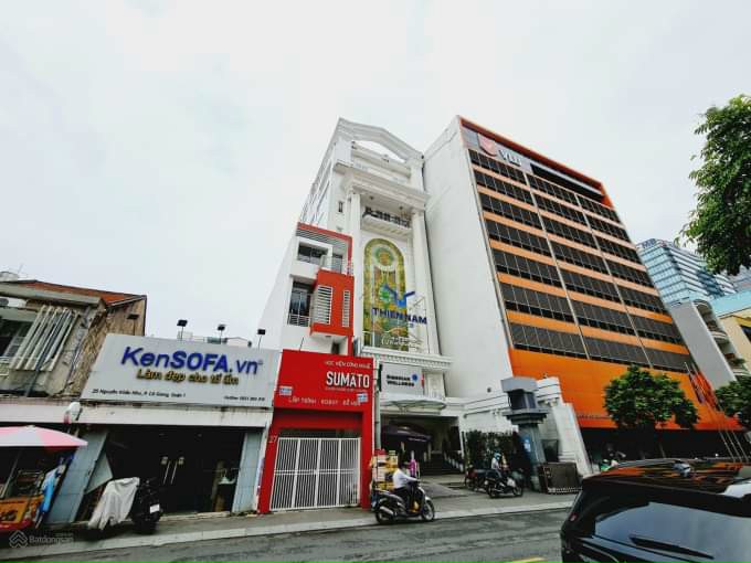 Bán định cư nước ngoài, Đinh Tiên Hoàng, Đa Kao, Quận 1. Nhà hầm + 4 tầng, 4.5x17m, Giá 30 tỷ