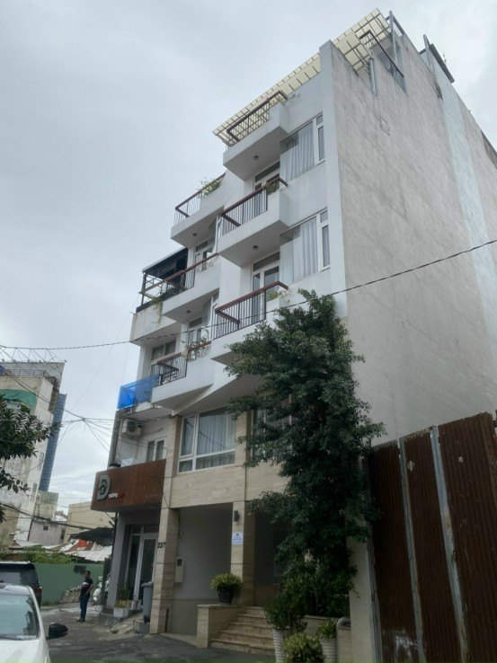 Siêu phẩm mặt tiền 8m ngay Thành Thái, Quận 10, nhà 3 tầng, DT: 8x30m, Giá 90 tỷ còn TL.