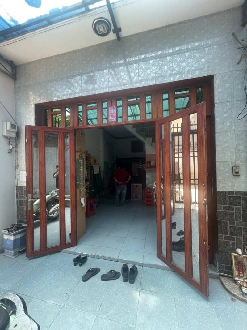 Nhà 4 Tầng đường Hương Lộ 2, Quận Bình Tân, 41m2, 4PN, giá 4 tỷ TL.
