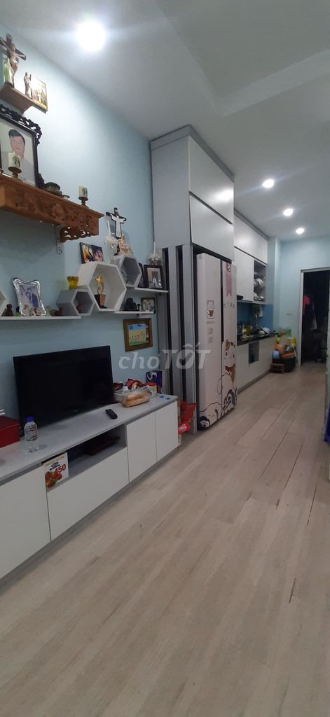 Chính chủ bán Căn 74m2 có 3PN full nội thất tòa CT12 Kim Văn Kim Lũ, Hoàng Mai, Hà Nội.