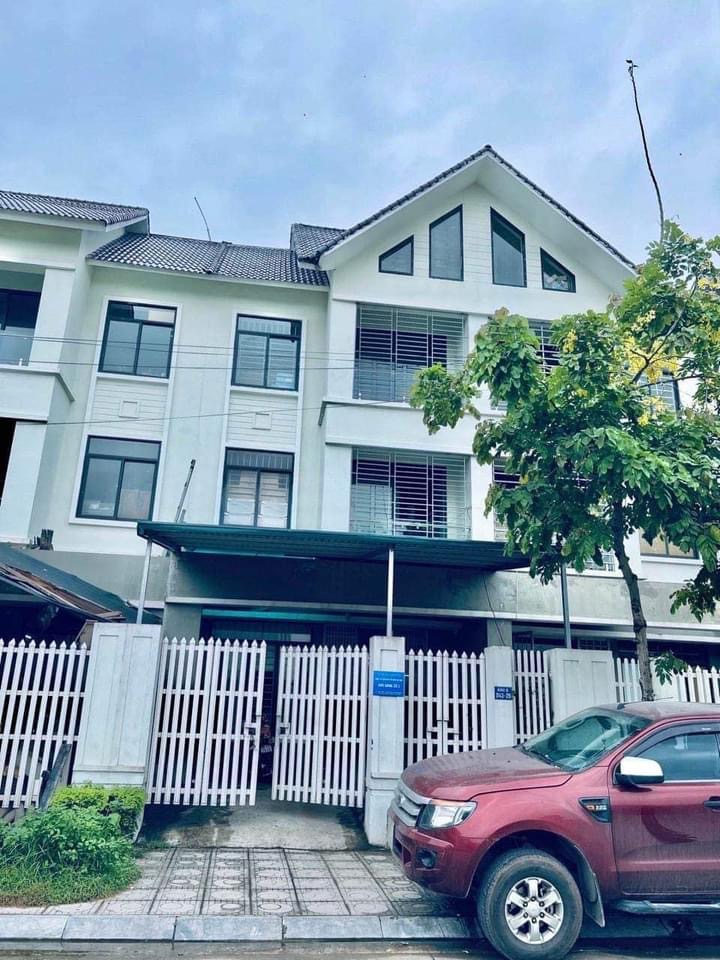 BÁN NHÀ LIỀN KỀ Khu D KDT GLEXIMCO Lê Trọng Tấn 120m, 4 tầng, mặt tiền 6m, 9.7 tỷ Hà Đông GIÁ RẺ NHẤT KHU VỰC - CHỦ CẦN BÁN GẤP - LK - VỈA HÈ - Ô TÔ TRÁNH •