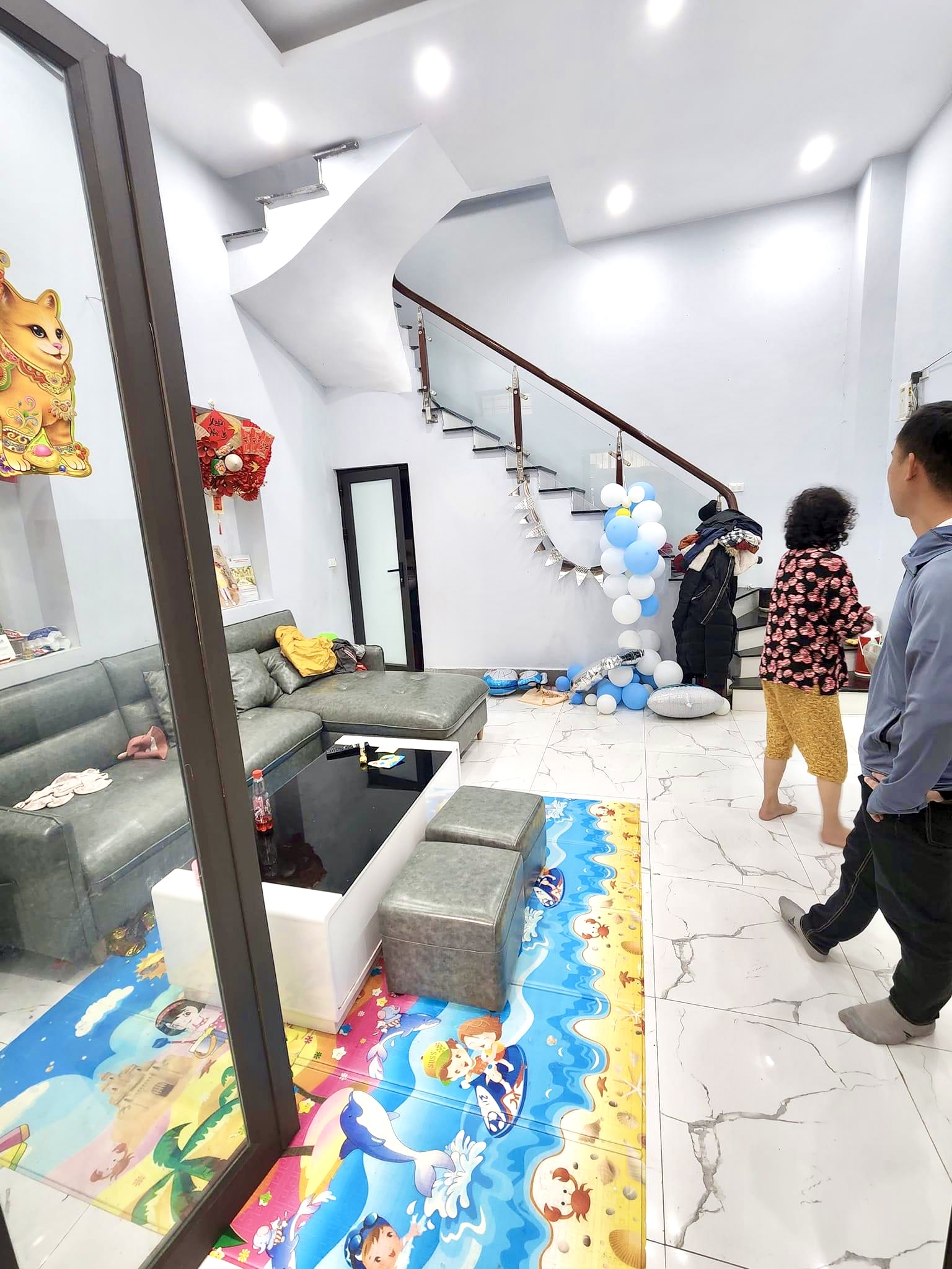 Bán nhà phố Dương Văn Bé 37m 4 tầng lô góc 4.08 tỷ