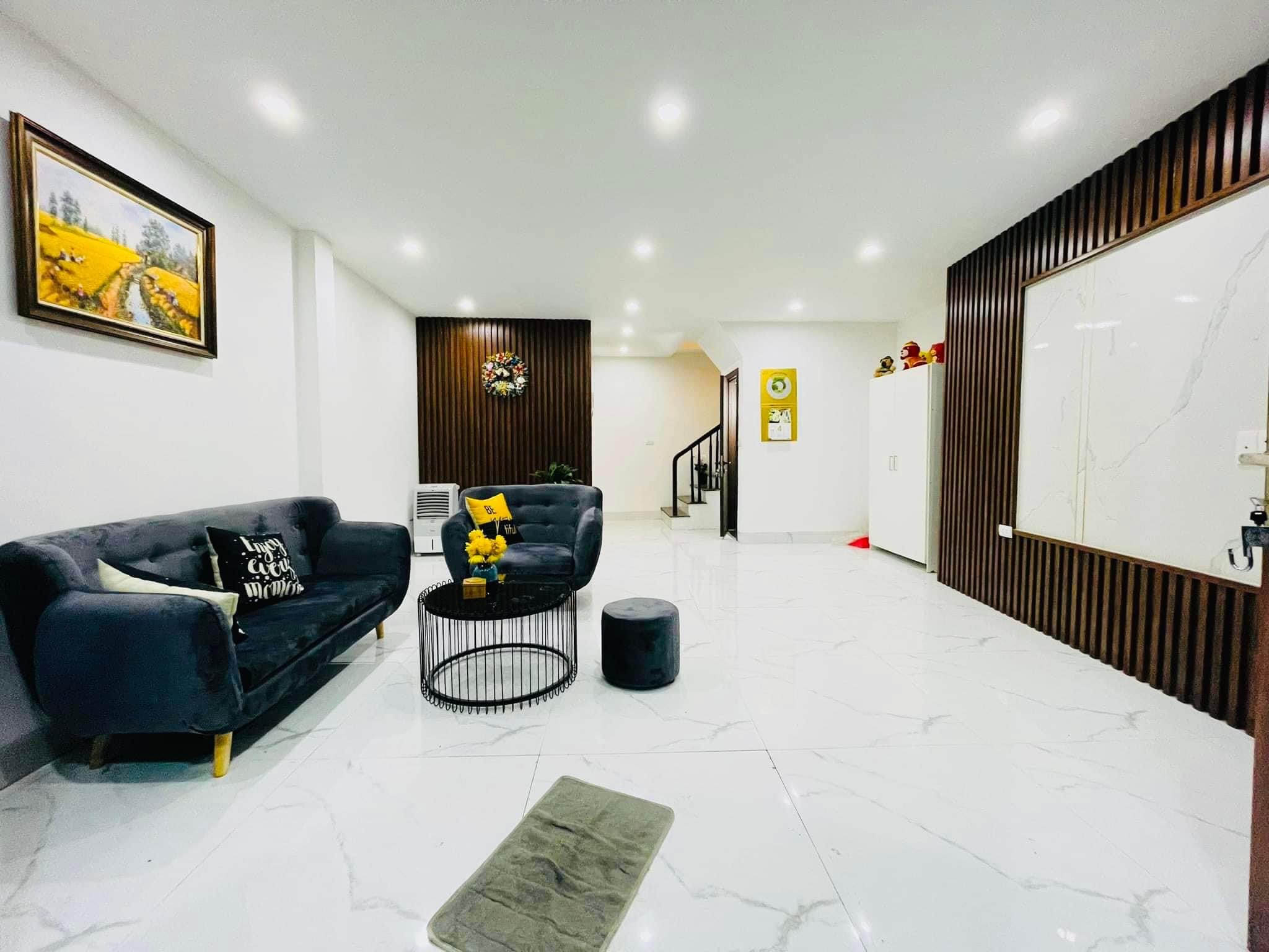 Siêu phẩm Minh Khai 6 tầng thang máy, 45m hơn 7 tỷ