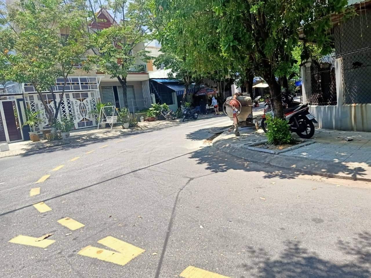 Bán nhà Mặt tiền đường Phần Lăng 9, Quận Thanh Khê, Dãy nhà trọ, DT 81 m2, đường Ô tô đỗ. Trung tâm Đà Nẵng. Chỉ 4,45