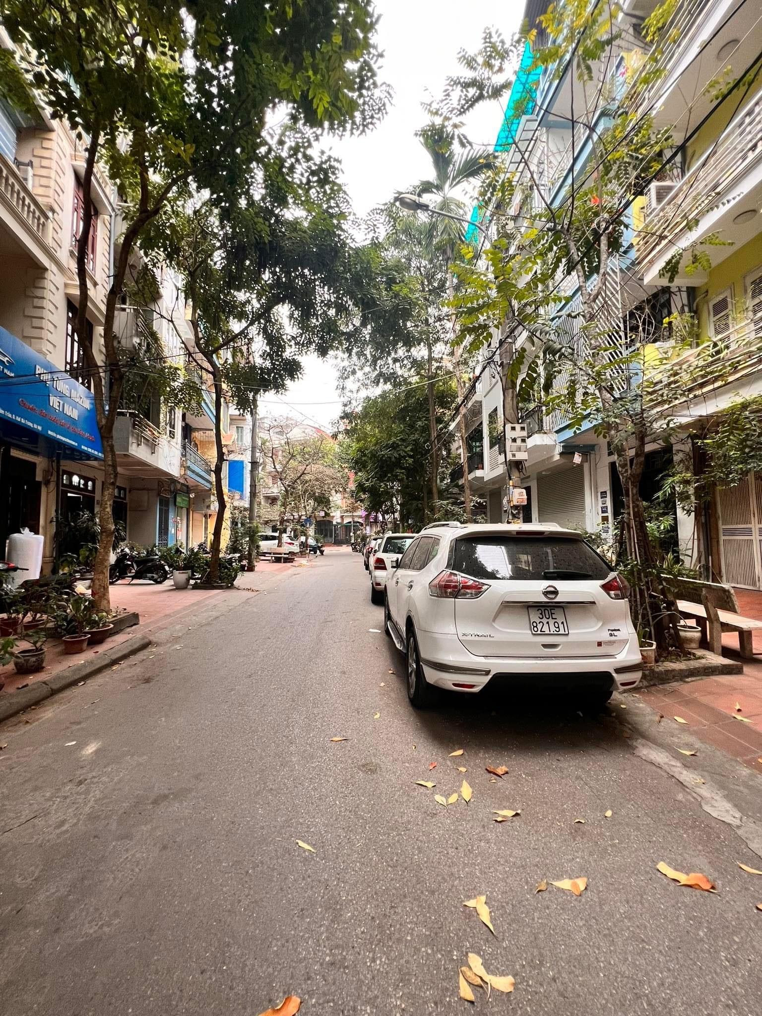 Nhanh Mới Kịp, Siêu Rẻ Phân Lô Đầm Trấu 65M2 5T Ở Kết Hợp Văn Phòng Ô Chờ Thang Máy Giá 12.5 Tỷ.