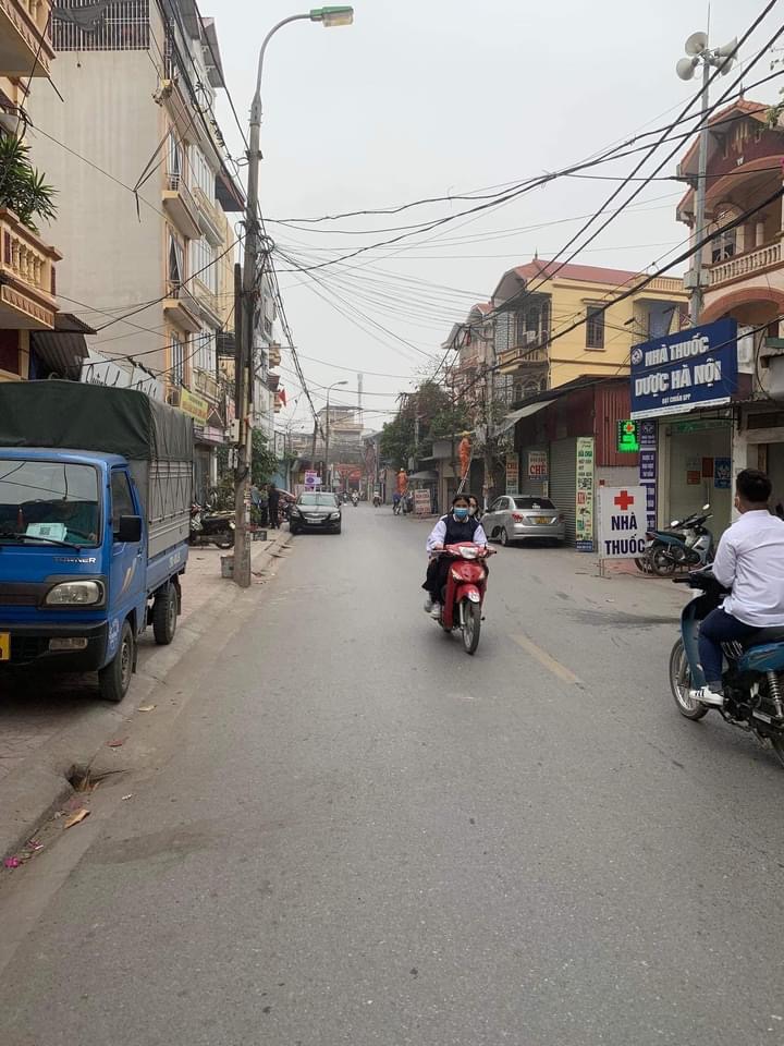 Mặt phố vỉa hè ô tô tránh Hà Đông -100tr/m2 cần thanh khoản gấp.